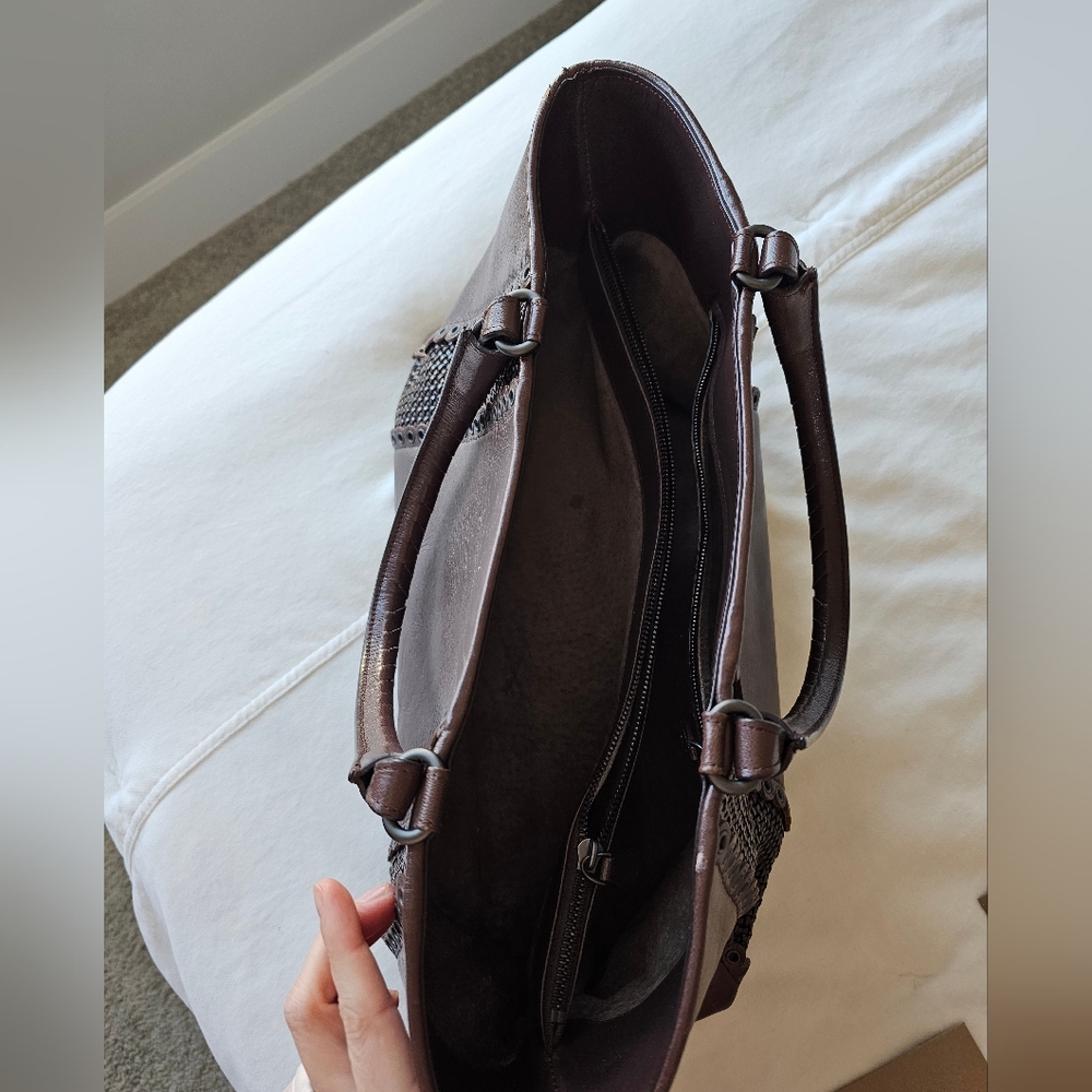 Sold - Bottega Veneta Tote - Picture 5 of 14